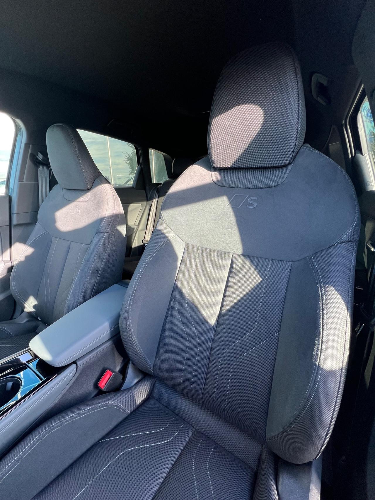 Audi Q3 1.5 177CV e-hybrid S line Stronic - possibilità noleggio no scoring