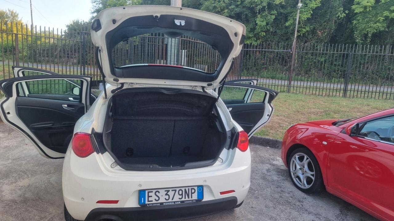 Alfa Romeo Giulietta 1.6 JTDm-2 105 CV EXCLUSIVE - 2013