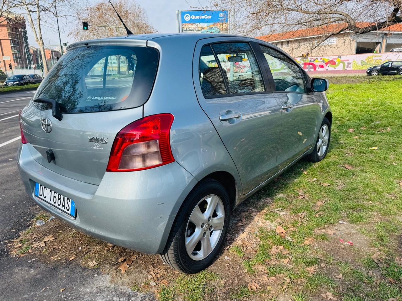 Toyota Yaris 1.3 5 porte Sol