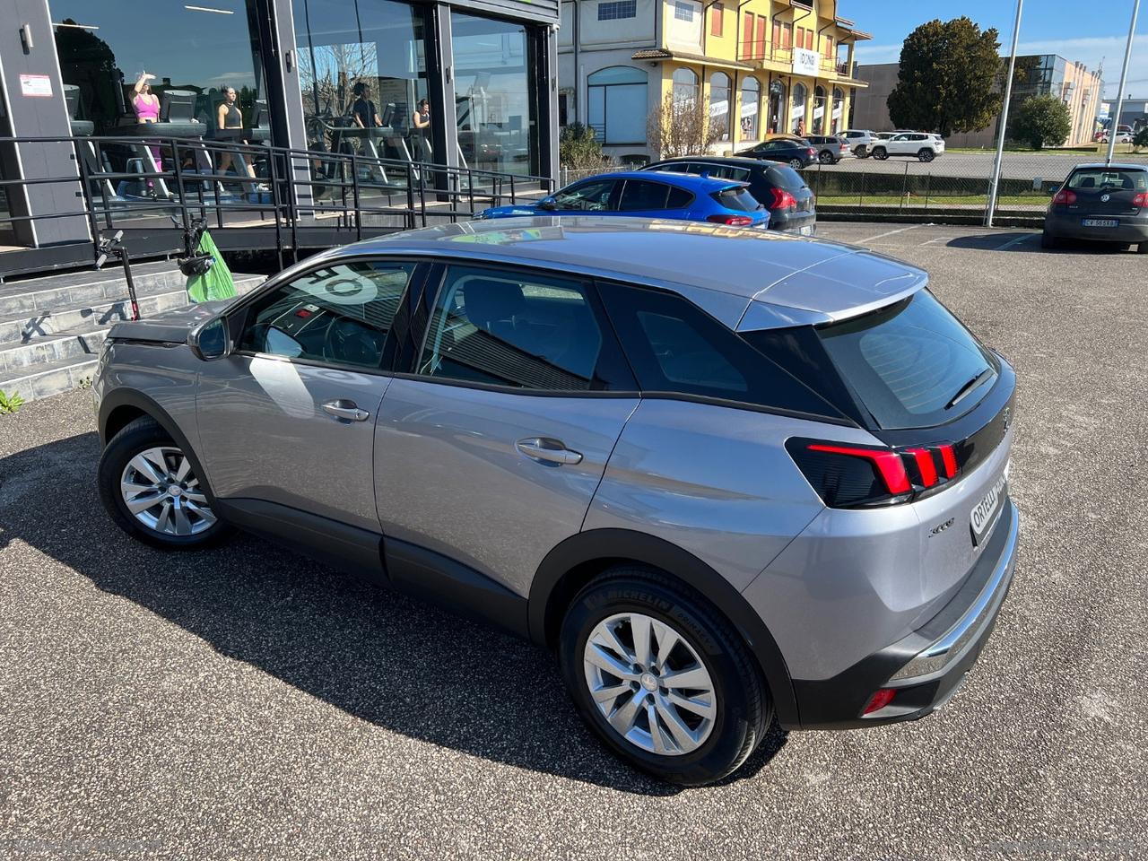 PEUGEOT 3008 BlueHDi 130 S&S EAT8 Business IVA DEDUCIBILE