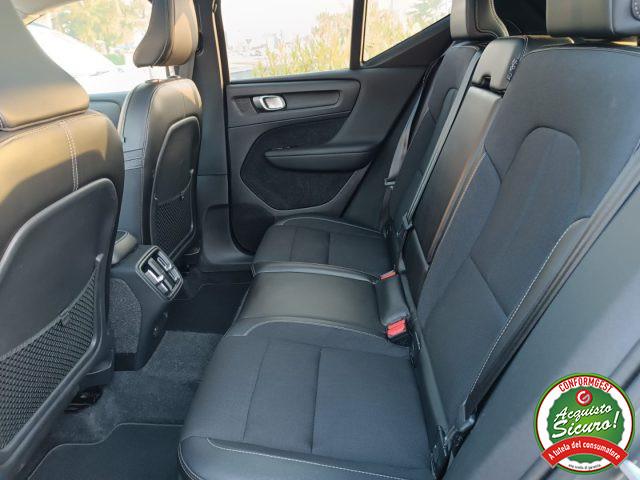 VOLVO XC40 D3 Momentum Navi Pelle Led Tetto Panoramico