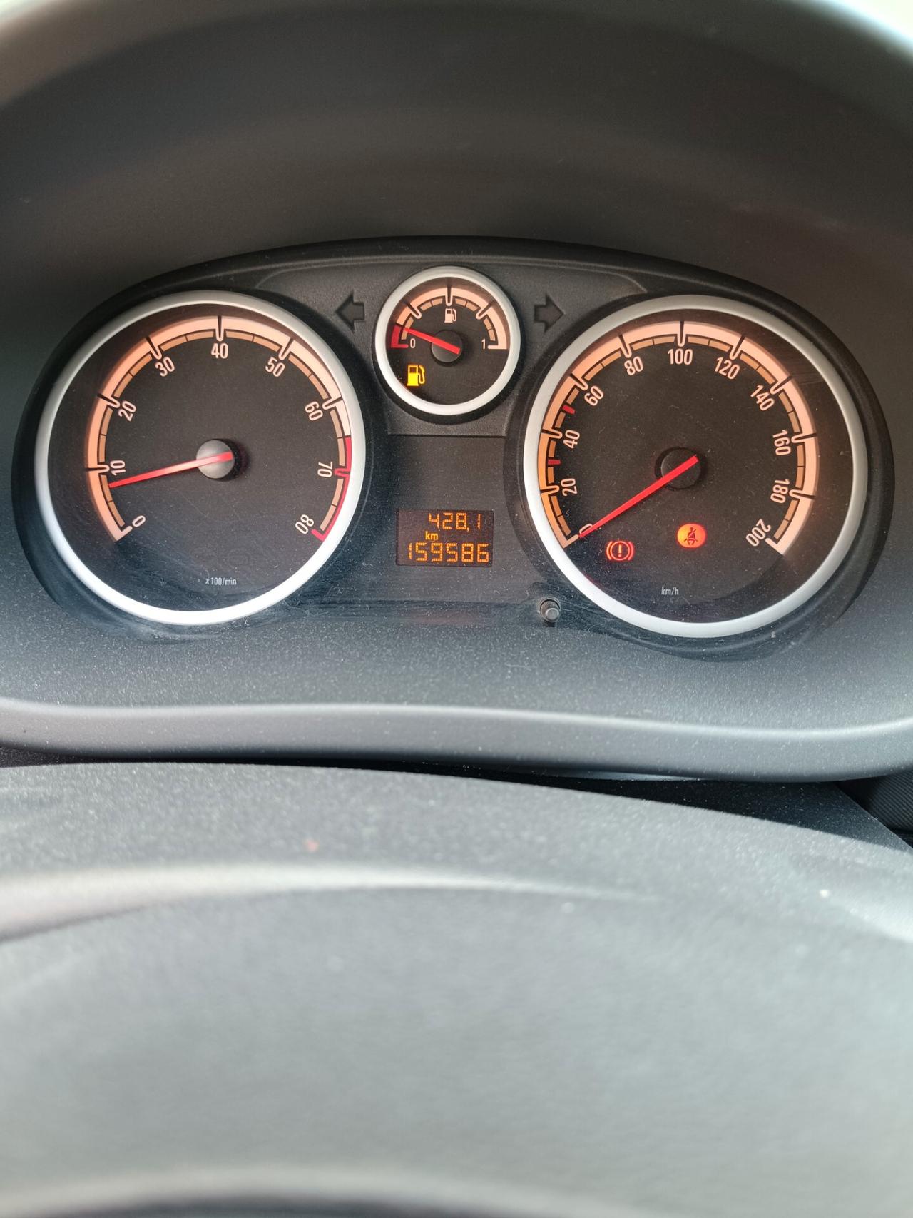 Opel Corsa 1.2 5 porte Cosmo