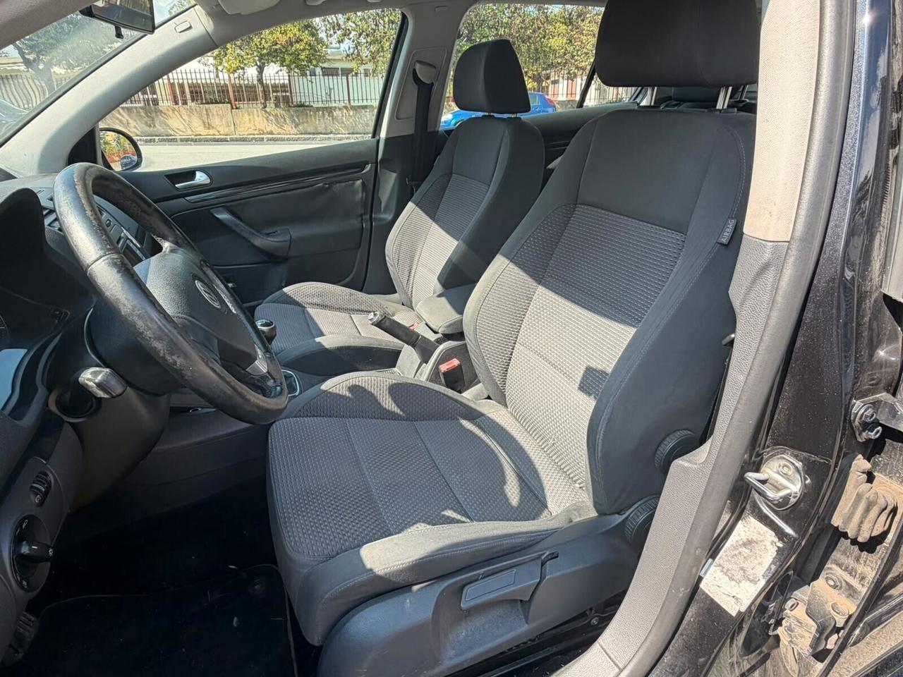 Volkswagen Golf 2.0 16V TDI 5p. Sportline