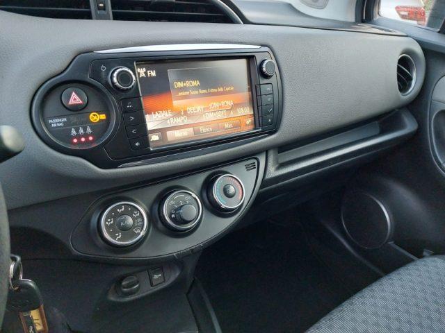TOYOTA Yaris 1.0 5 porte Active EURO 6 Neopatentati