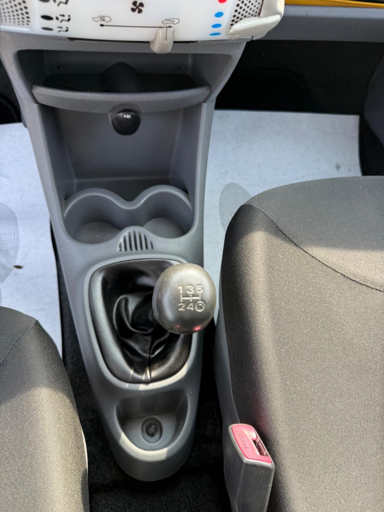 Toyota Aygo 1.0 12V VVT-i 5 porte NEOPATENTATI
