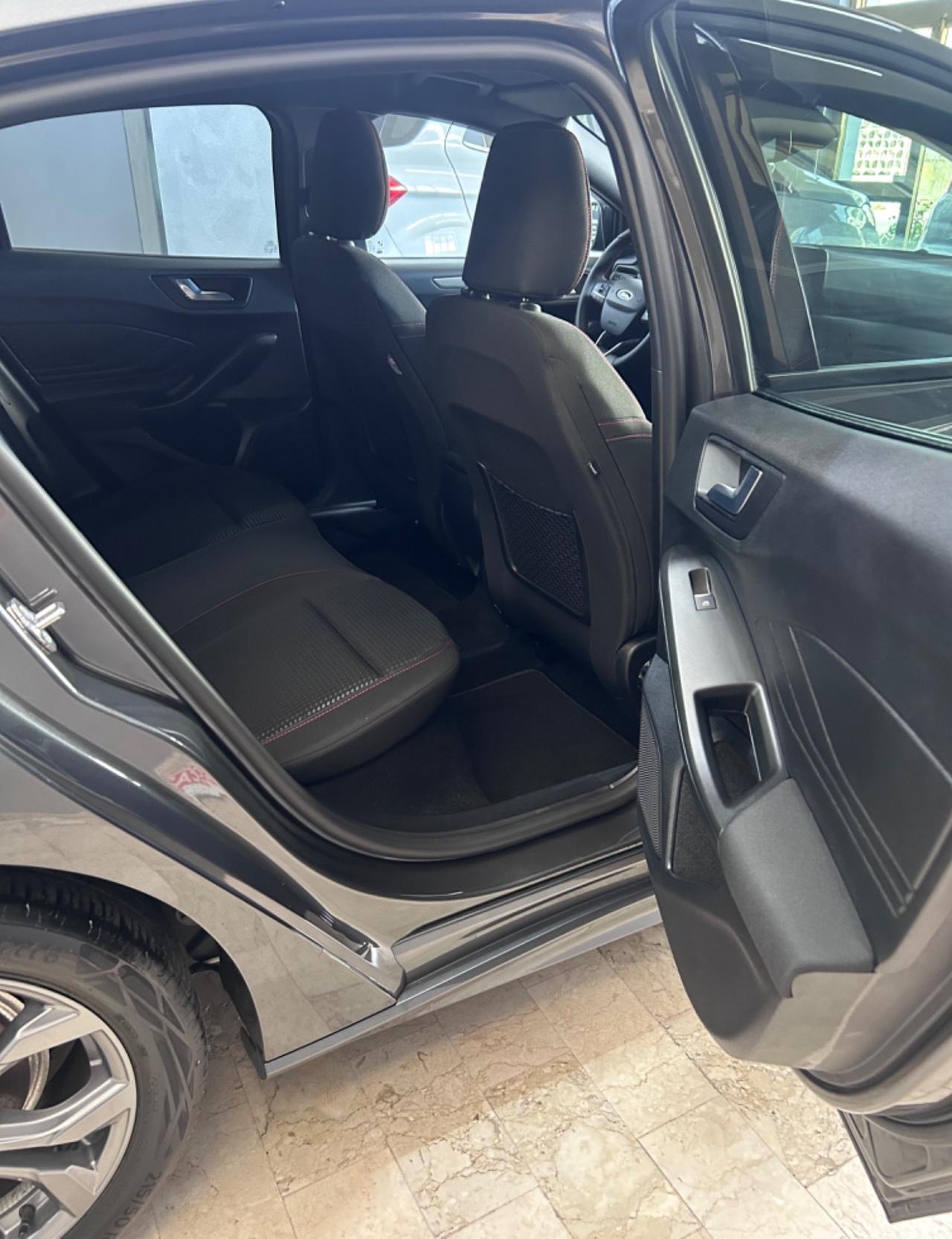 Ford Focus 1.0 EcoBoost Hybrid 125 CV 5p. ST-Line Design