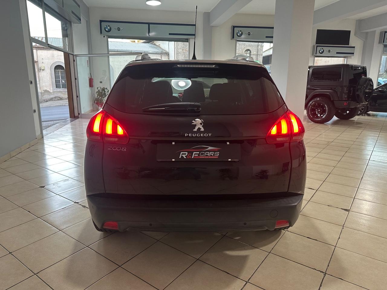 Peugeot 2008 BlueHDi 100 Allure