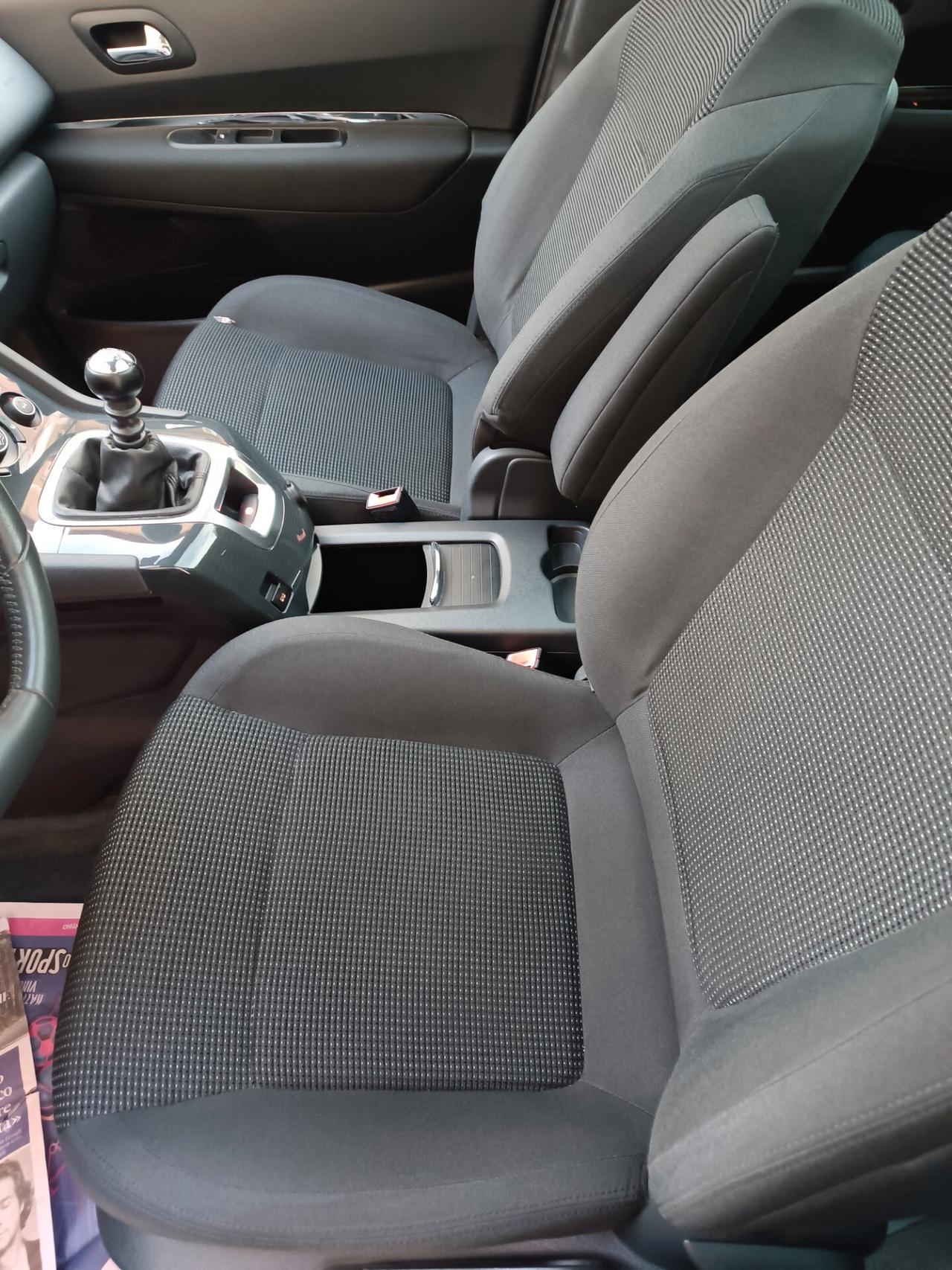 Peugeot 5008 1.6 HDi 115CV ALLURE 7 POSTI TETTO NAVI CAMERA