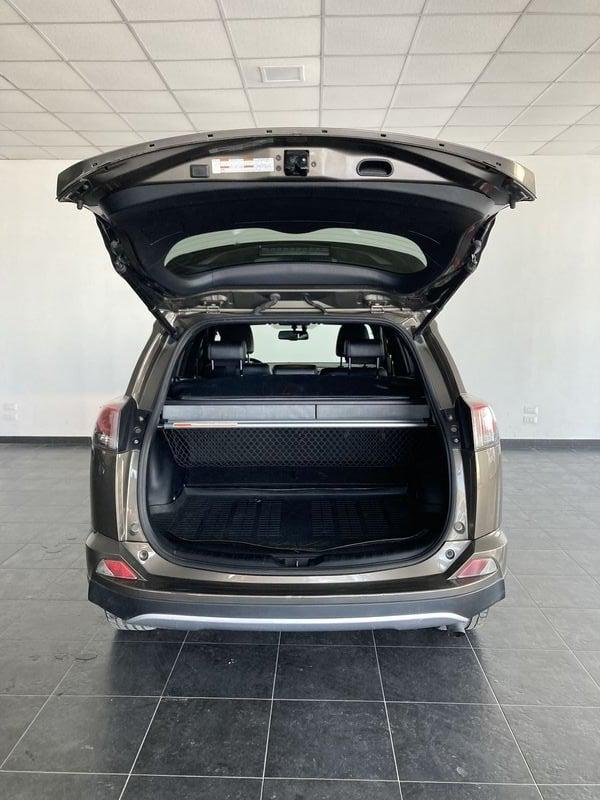 Toyota RAV4 2.5 Hybrid 2WD Style