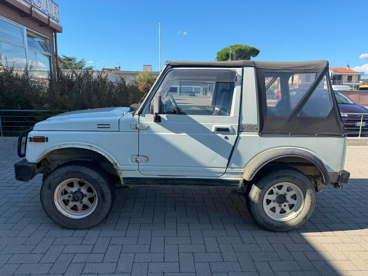 Suzuki SJ 413 SJ413 Cabriolet De Luxe