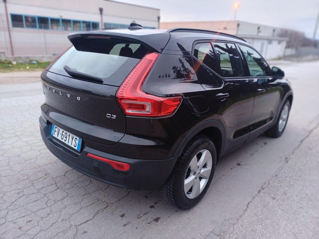 Volvo XC40 D3 AWD Geartronic Inscription PARI AL NUOVO CERTIFICATA