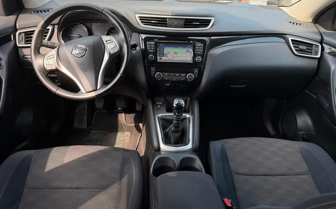 Nissan Qashqai 1.5 dCi Tekna-03/2015