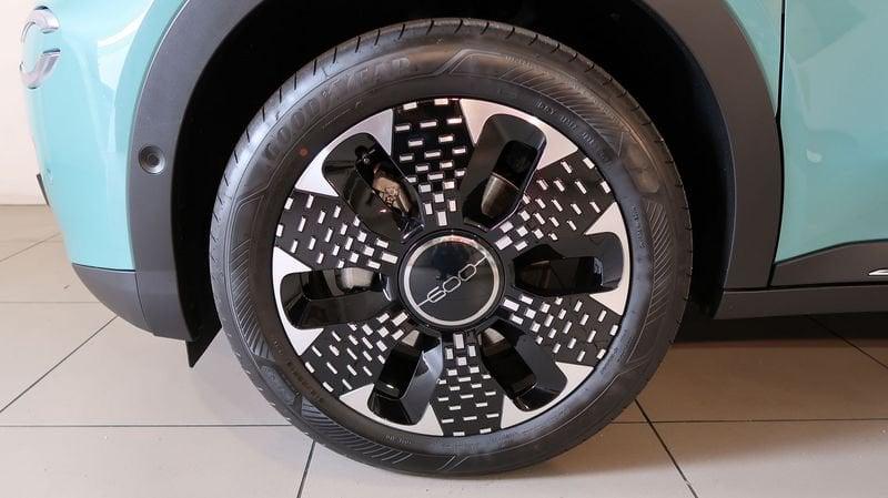 FIAT 600 1.2 Hybrid 145cv La Prima II
