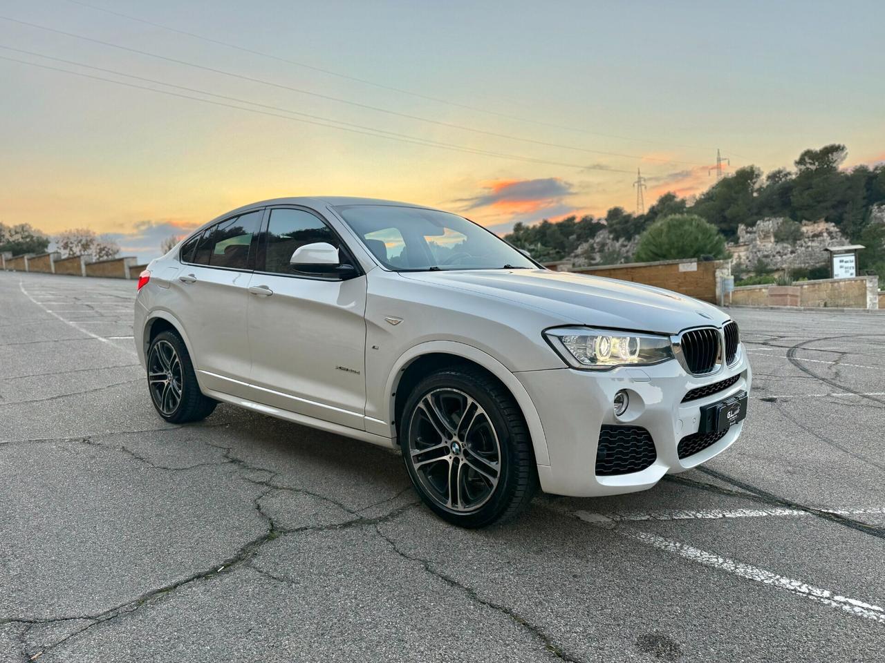 BMW X4 M-SPORT/2.0 X-Drive 190CV/CERCHI 20"/PELLE/LED