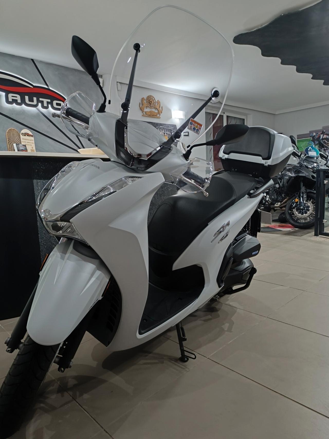 Honda SH 350 2024 Limited White edition