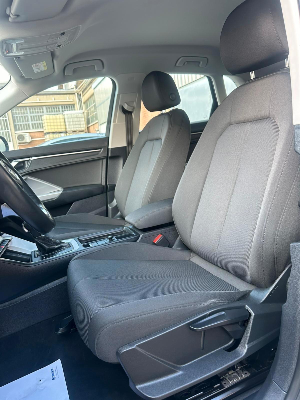 Audi Q3 35 TDI S tronic Business Advanced