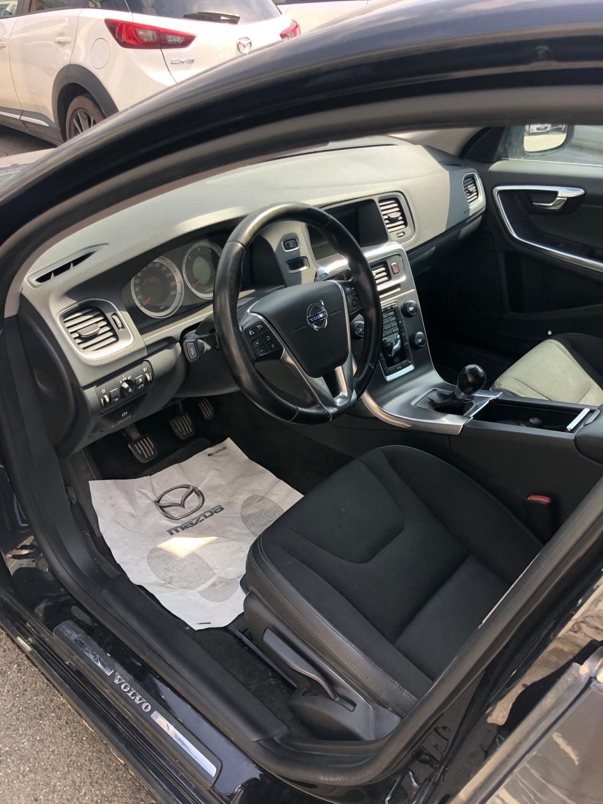 Volvo V60 D3 2.0DIESEL 160CV STOFFA MANUALE NAVIGATORE