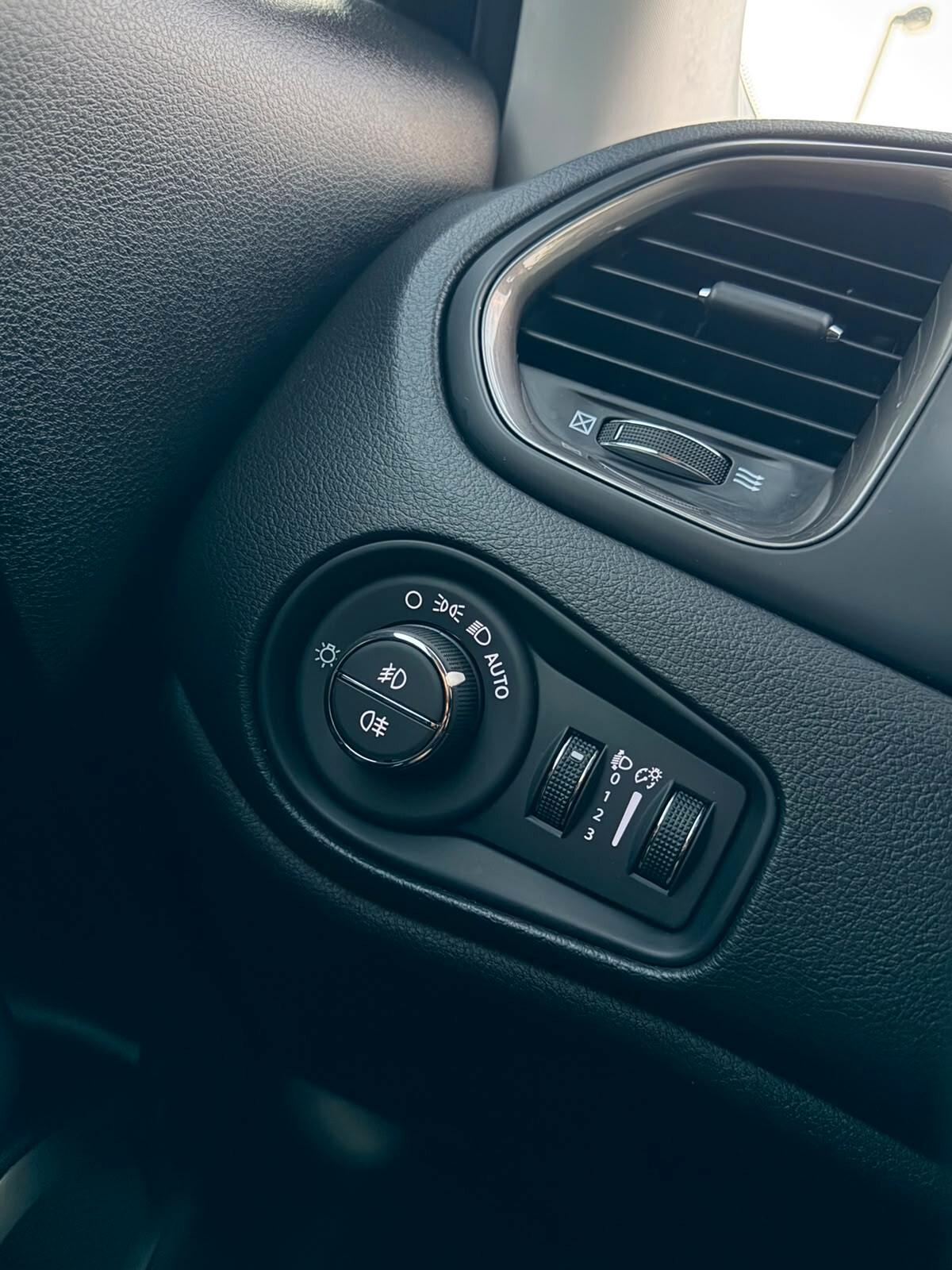 Jeep Renegade 1.6 Mjt 130 CV Limited Full Led