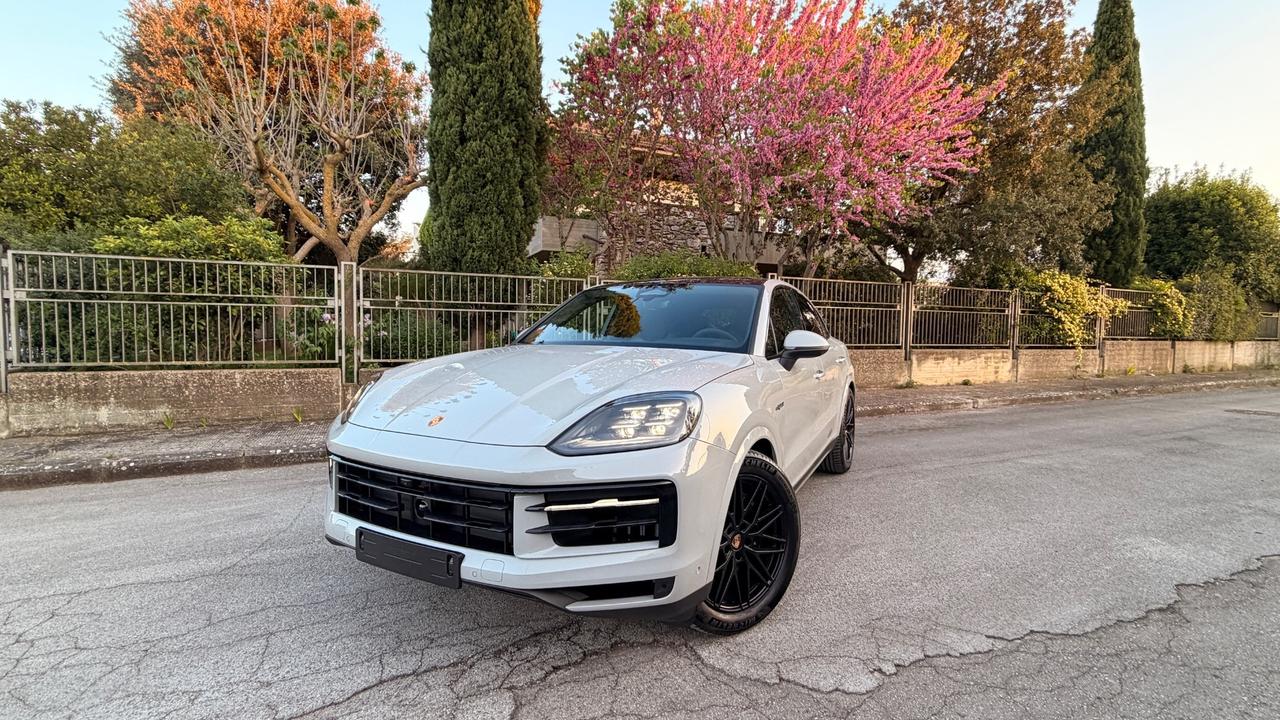 Porsche Cayenne 3.0 V6 E-Hybrid Coupè IVA ESPOSTA ITALIANA
