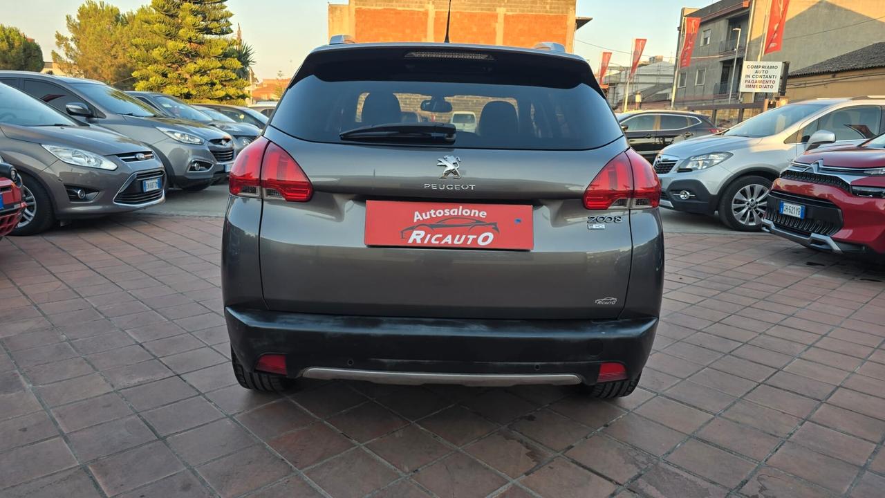 Peugeot 2008 1.6 e-HDi 92 CV Stop&Start Urban Cross