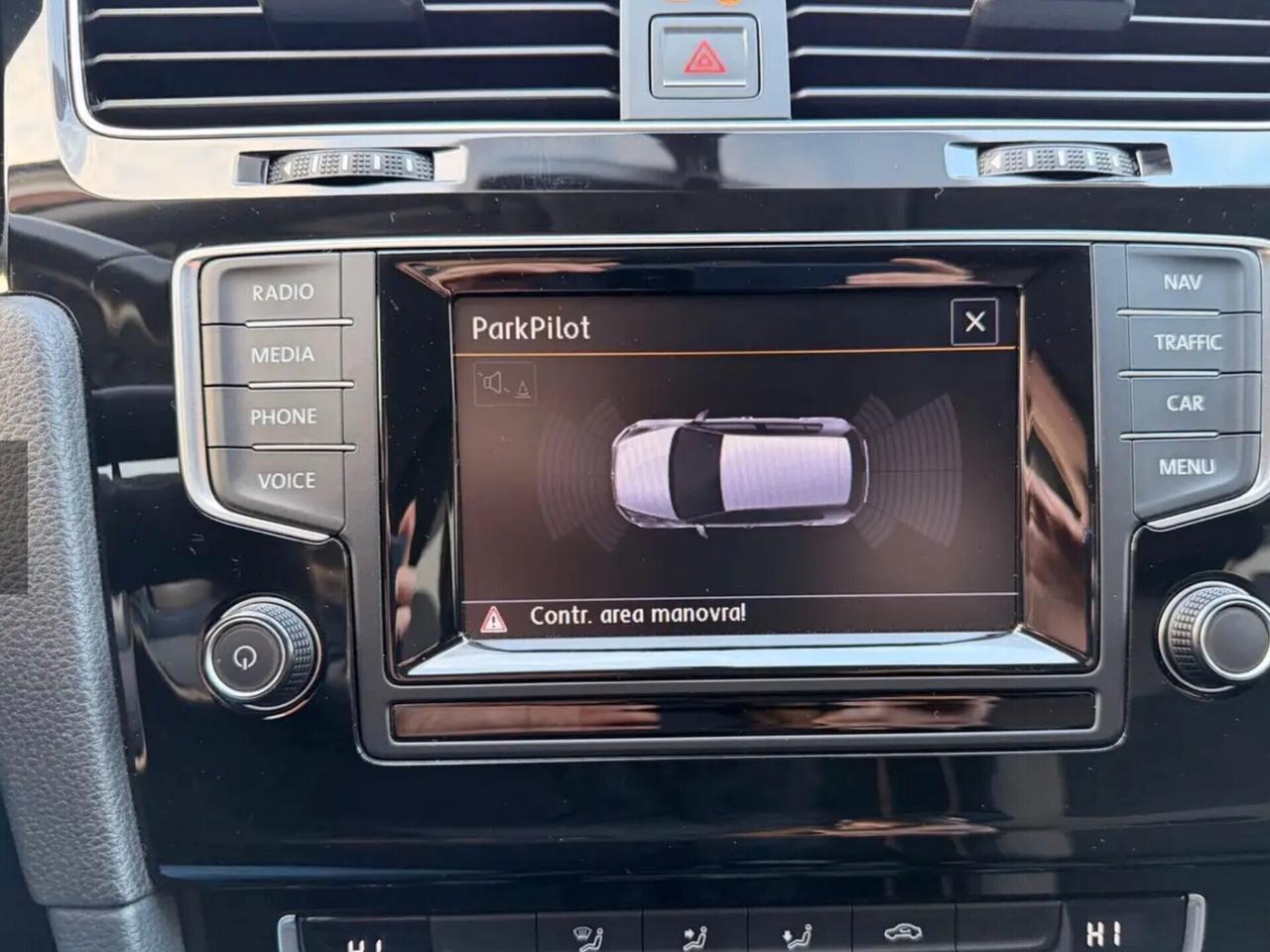 Volkswagen Golf Business 1.6 BlueTDI 110 CV DSG 5p. Comfortline