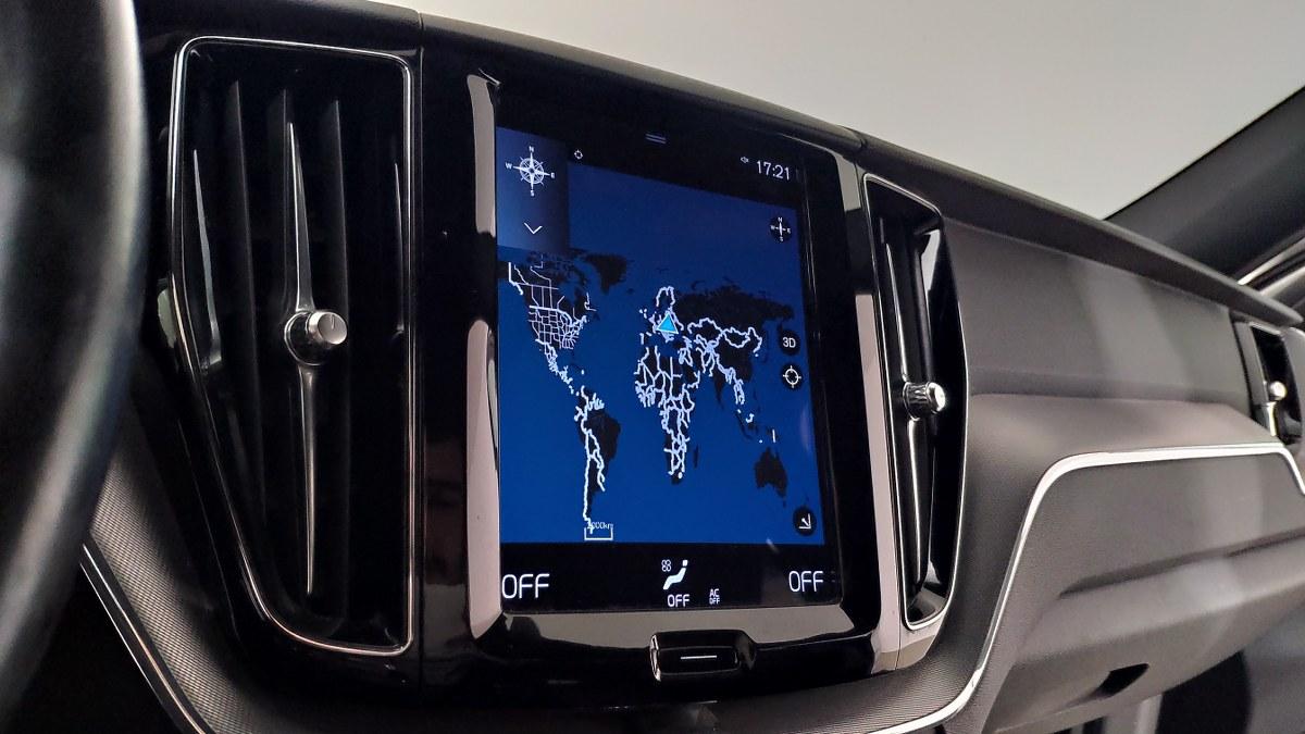 VOLVO Xc60 B5 Mild Hybrid (D) Awd Geartronic R-Design