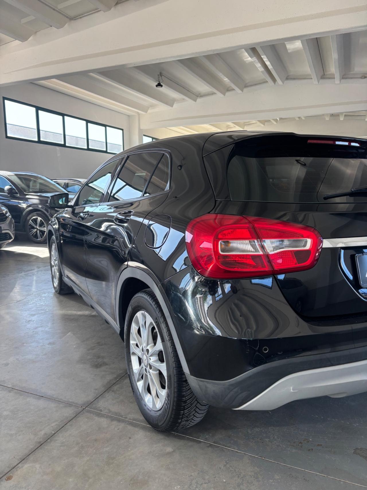 Mercedes-benz GLA 180 CDI Premium