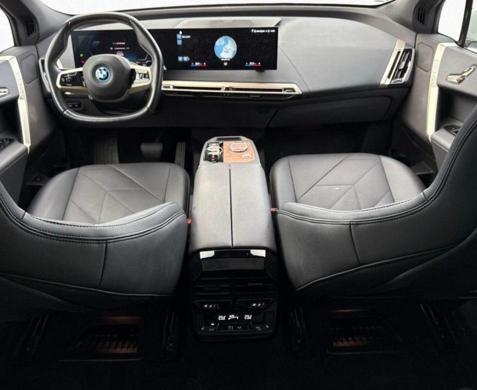 Bmw IX 40