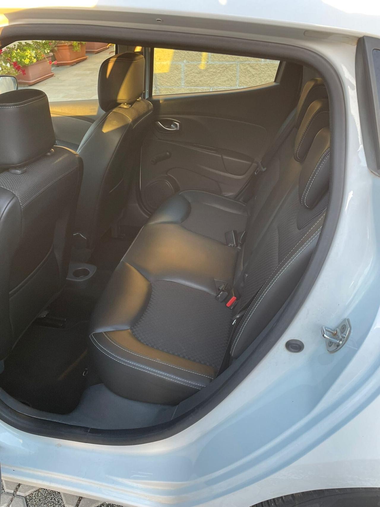 Renault Clio TCe 12V 90 CV GPL UNICO PROPRIETARIO GARANZIA 12 MESI RINNOVABILE FINO A 36 MESI