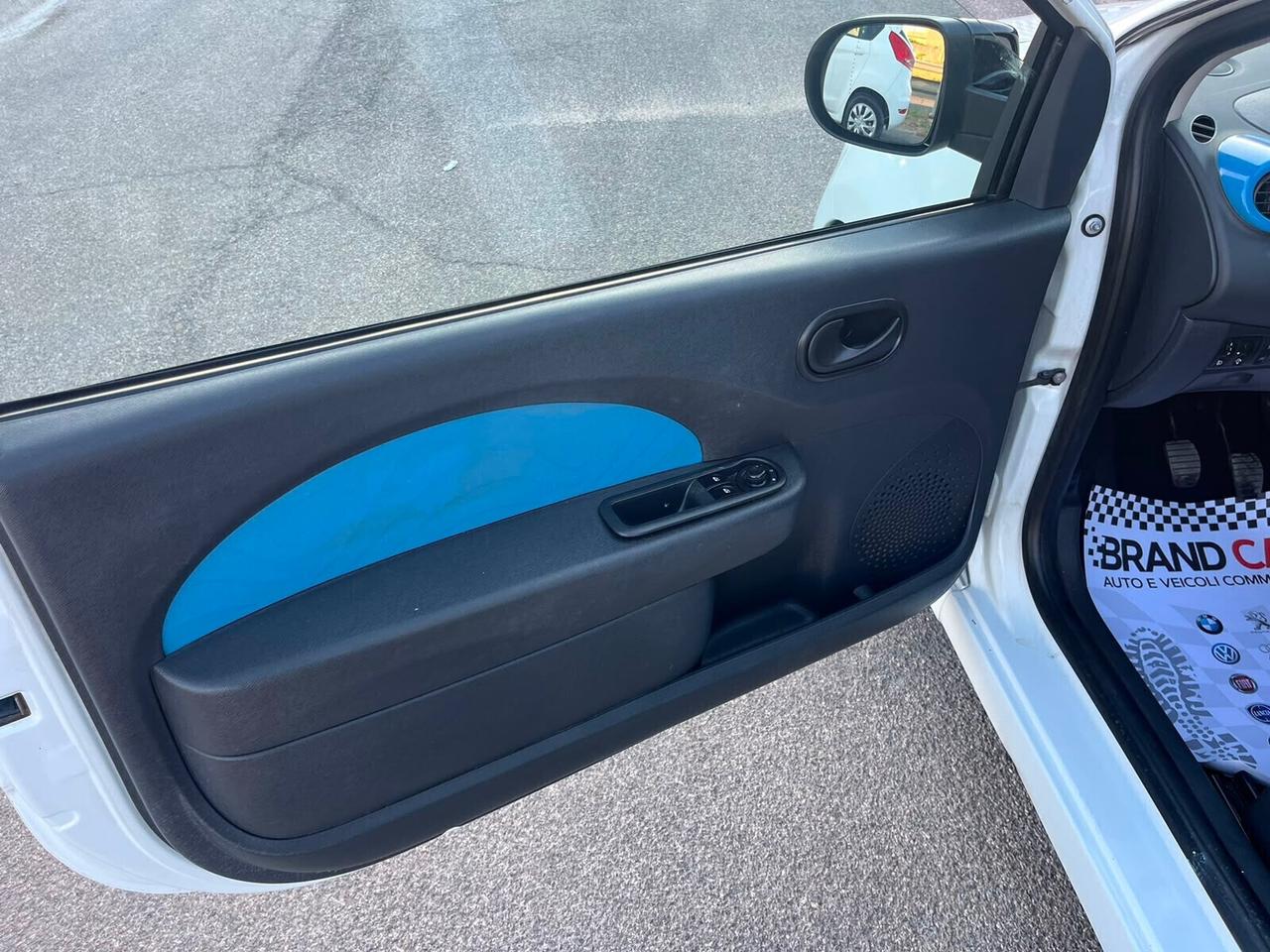 Renault Twingo 1.2 Live - 2012