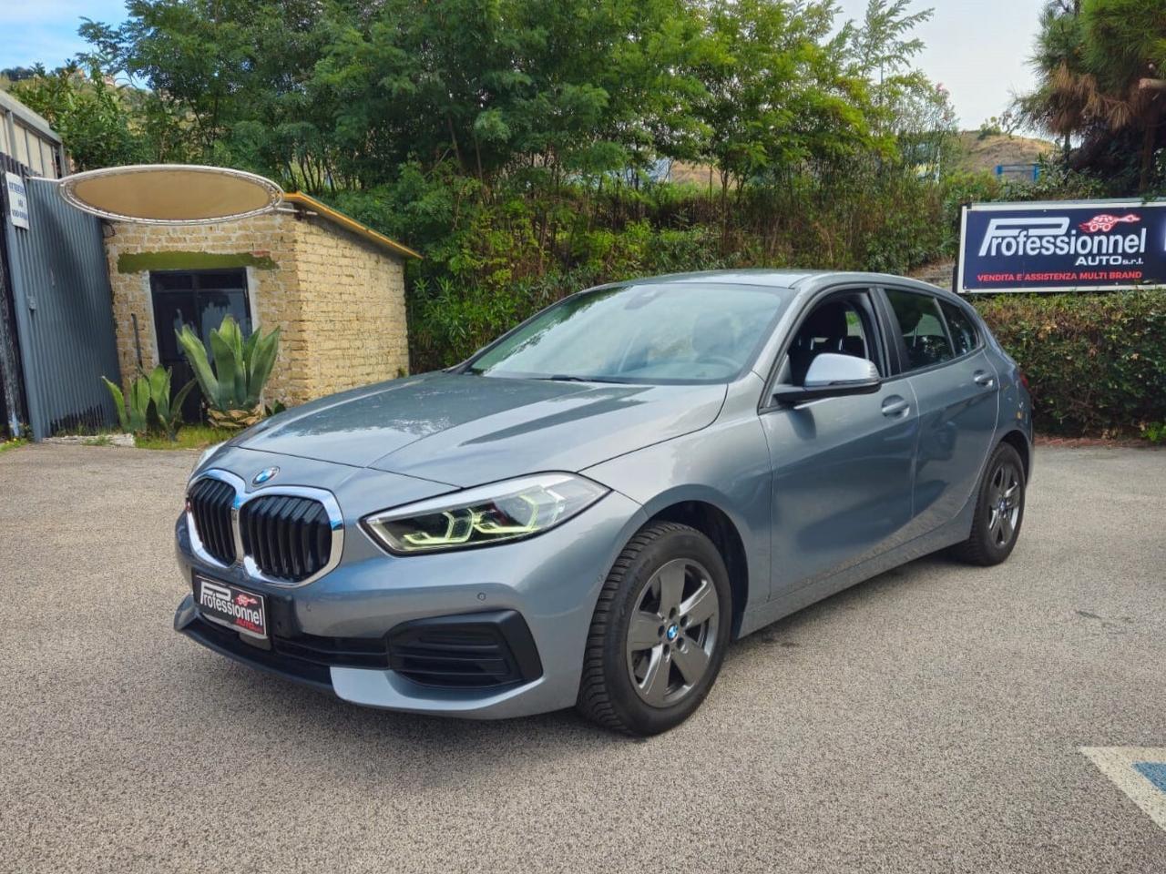 Bmw 116 116d 5p. Business Advantage