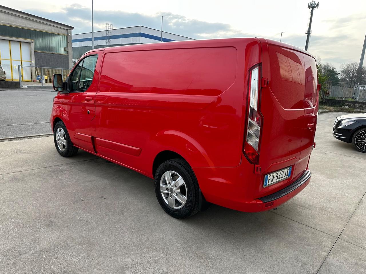 Ford Transit Custom 340 2.0 TDCi 130 PC Furgone Titanium