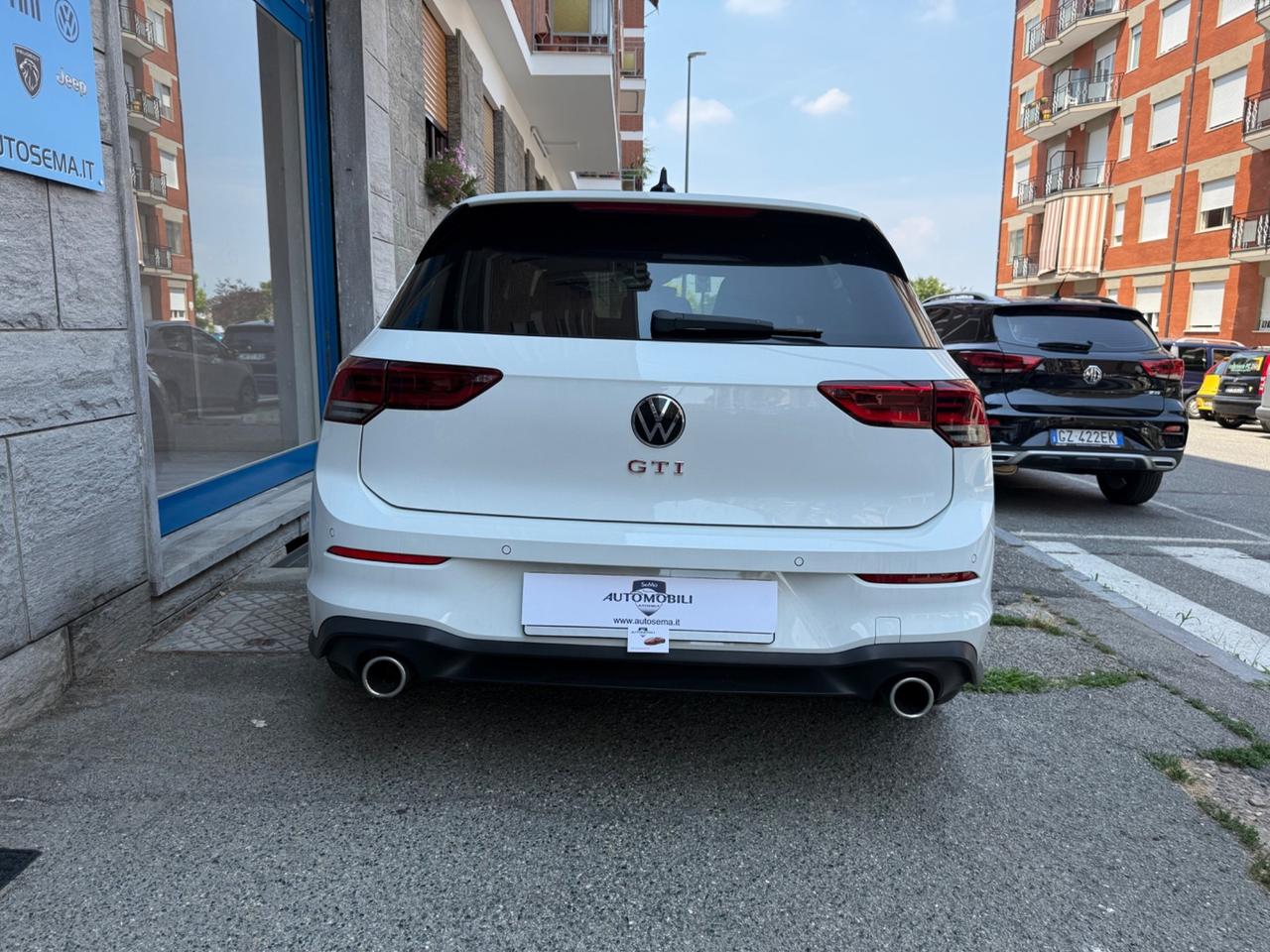 Volkswagen Golf GTI 2.0 TSI DSG PERFORMANCE