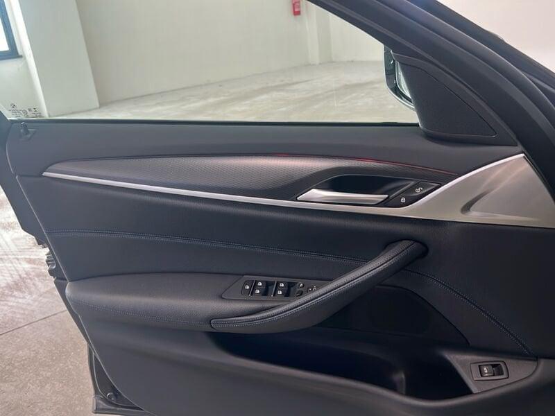 BMW Serie 5 G31 2020 Touring LCI D 530d Touring mhev 48V xdrive Luxury auto