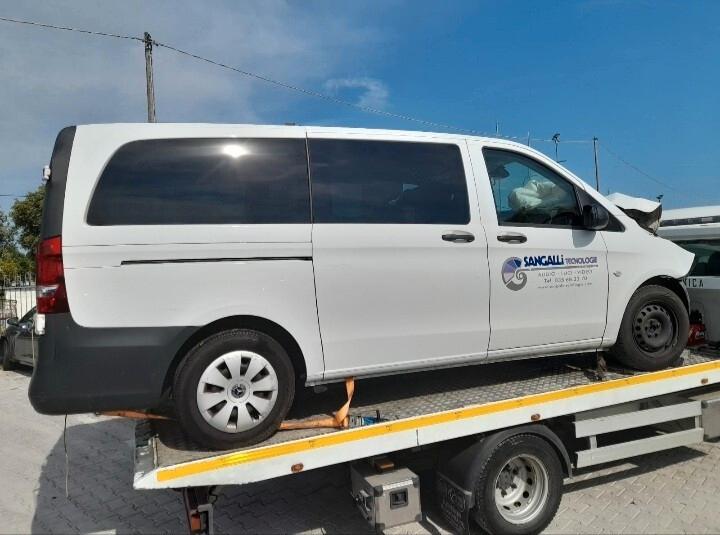 Mercedes Vito incidentata