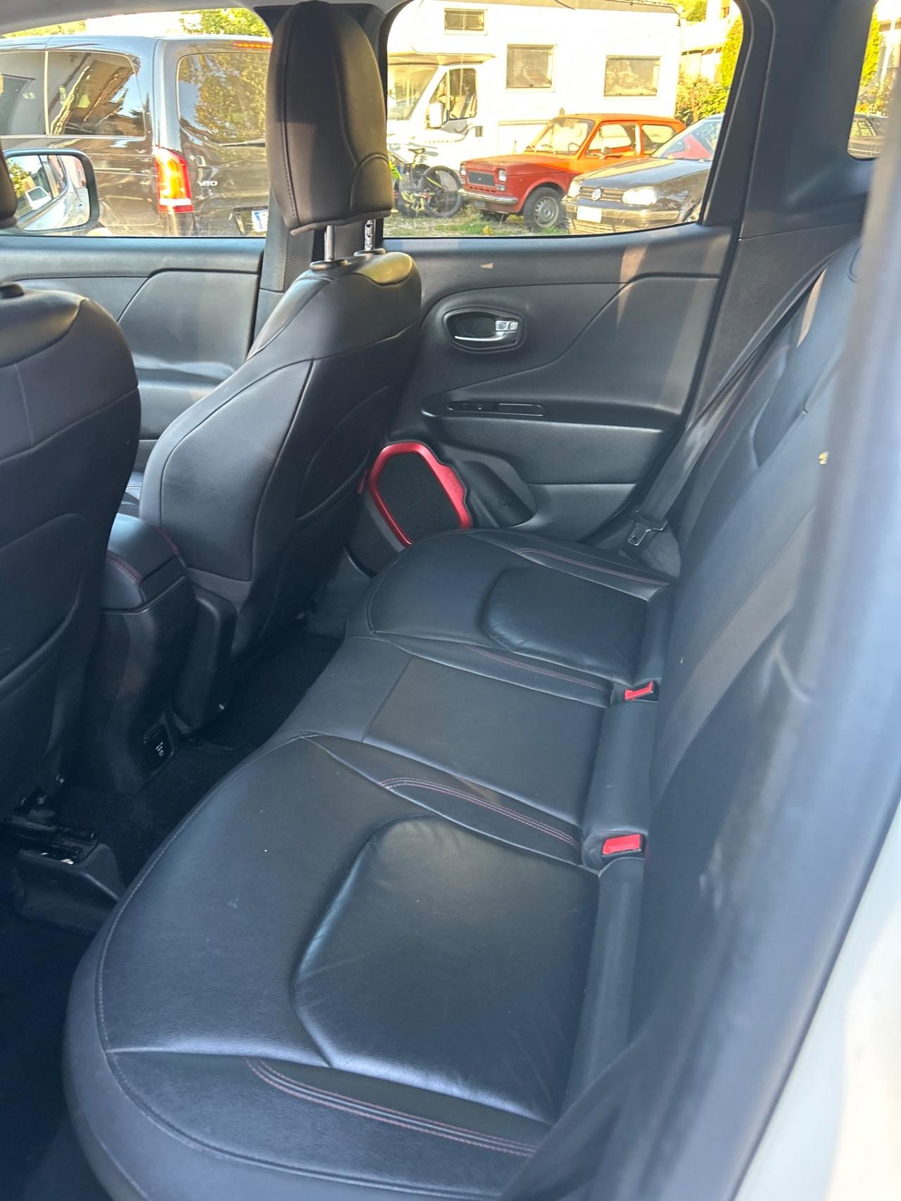Jeep Renegade 2.0 Mjt 170CV 4WD Active Drive Low Trailhawk