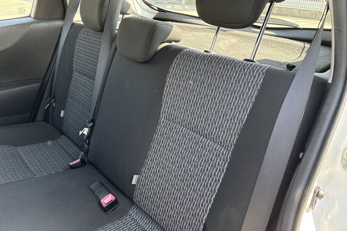 TOYOTA Yaris 1.0 5 porte Lounge