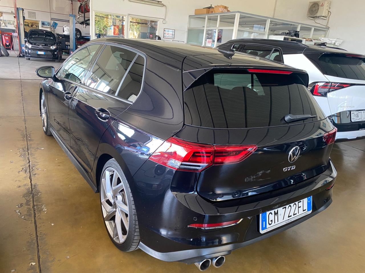 Volkswagen Golf 2.0 TDI DSG GTD CERCHI 19"
