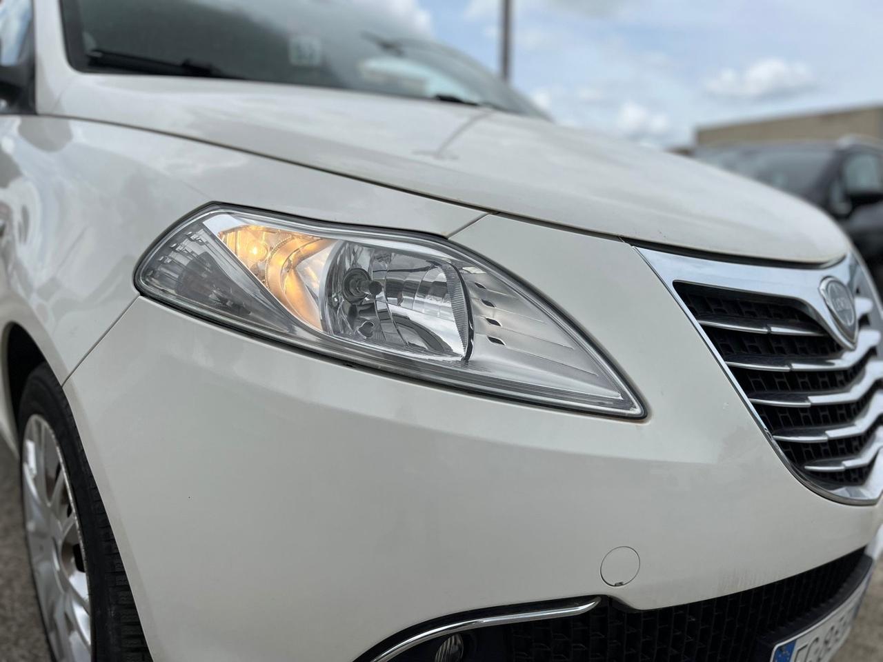 Lancia Ypsilon 1.2 69 CV Platinum