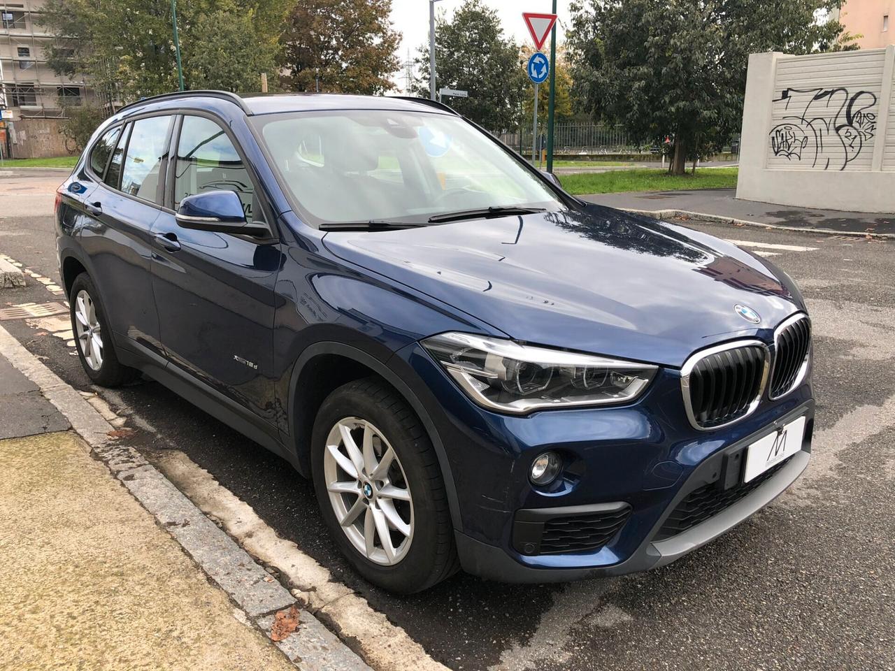 BMW X1 xDrive18d Business - AUT/NAVI/PDC/XENON