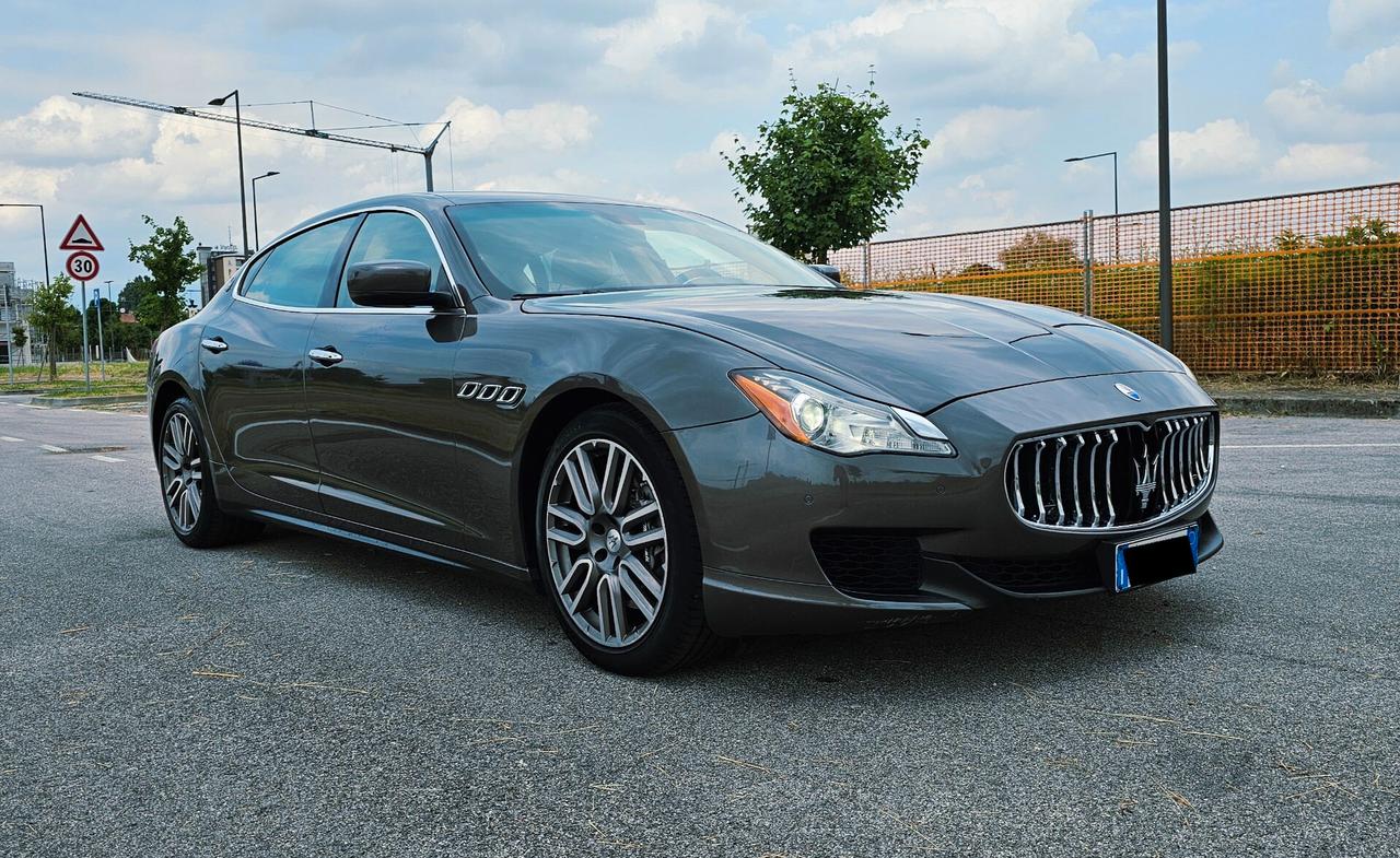 Maserati Quattroporte v6