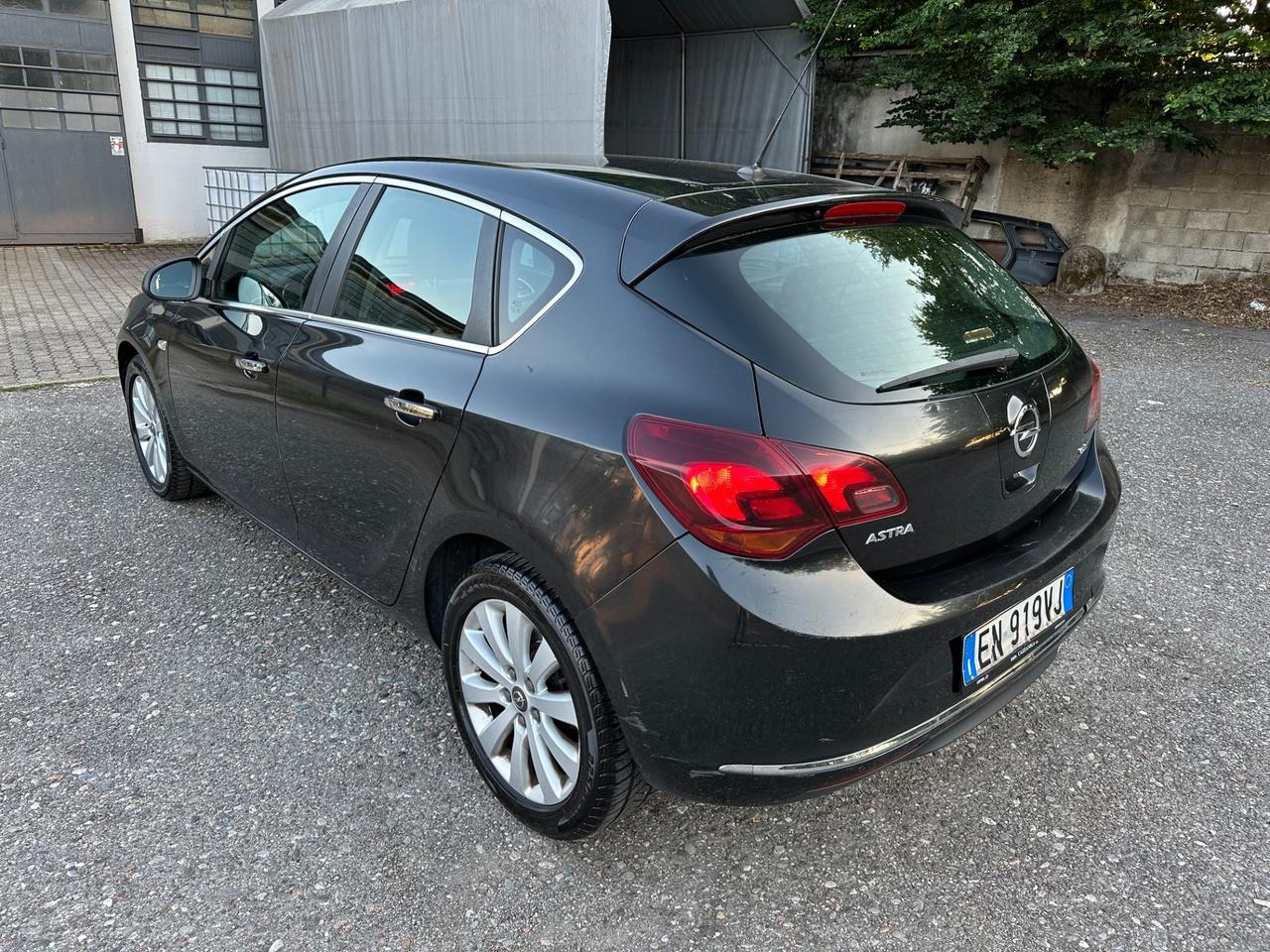 Opel Astra 1.7 CDTI 130CV 5 porte Cosmo