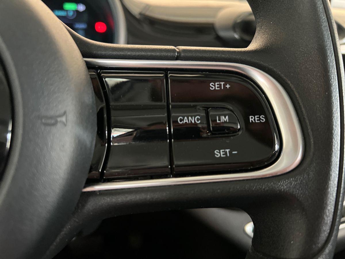 FIAT 500e 23,65 kWh (Red)