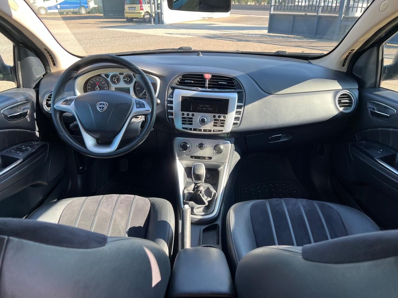 Lancia Delta 1.6 MJT 120cv Platino - 2011
