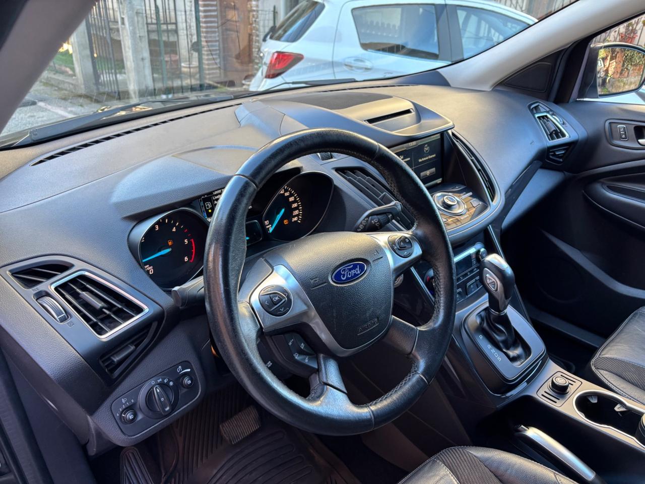 Ford Kuga 2.0 TDCI 150 CV S&S 4WD Titanium