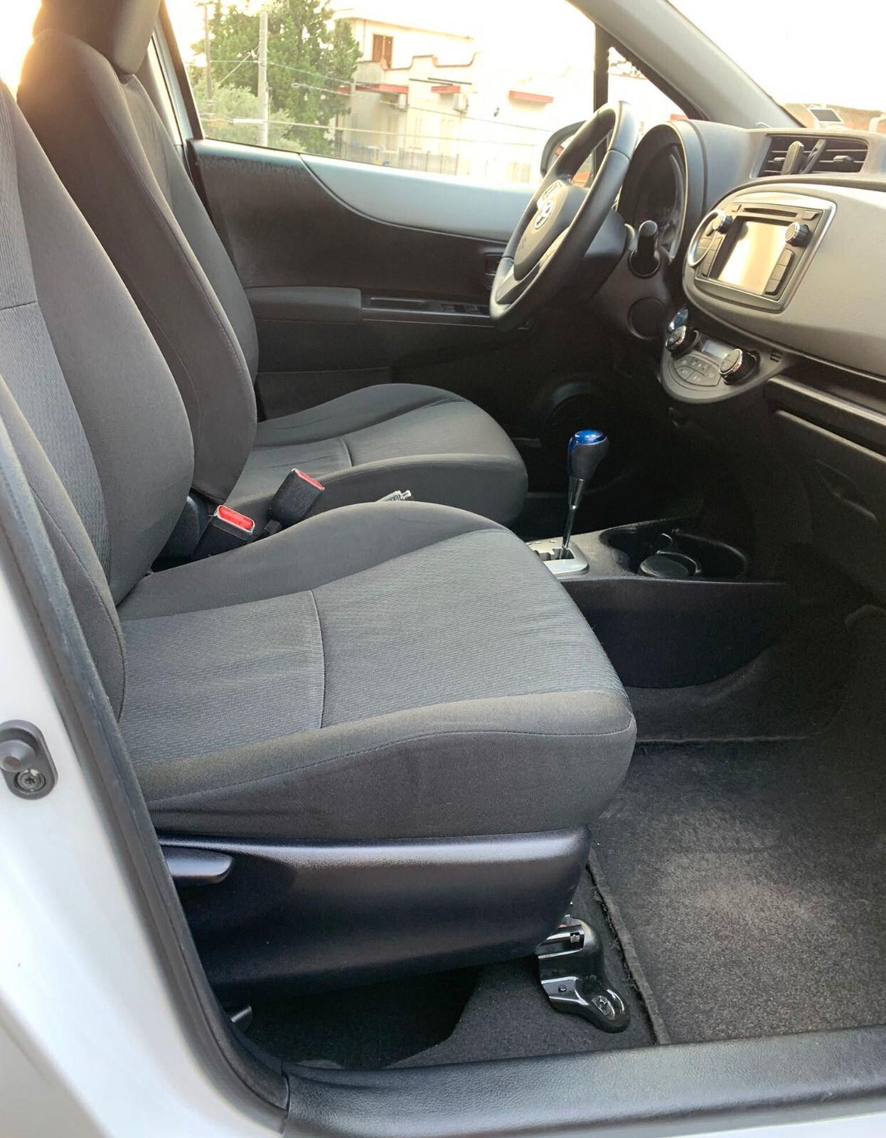 Toyota Yaris 1.5 Hybrid 5 porte Lounge