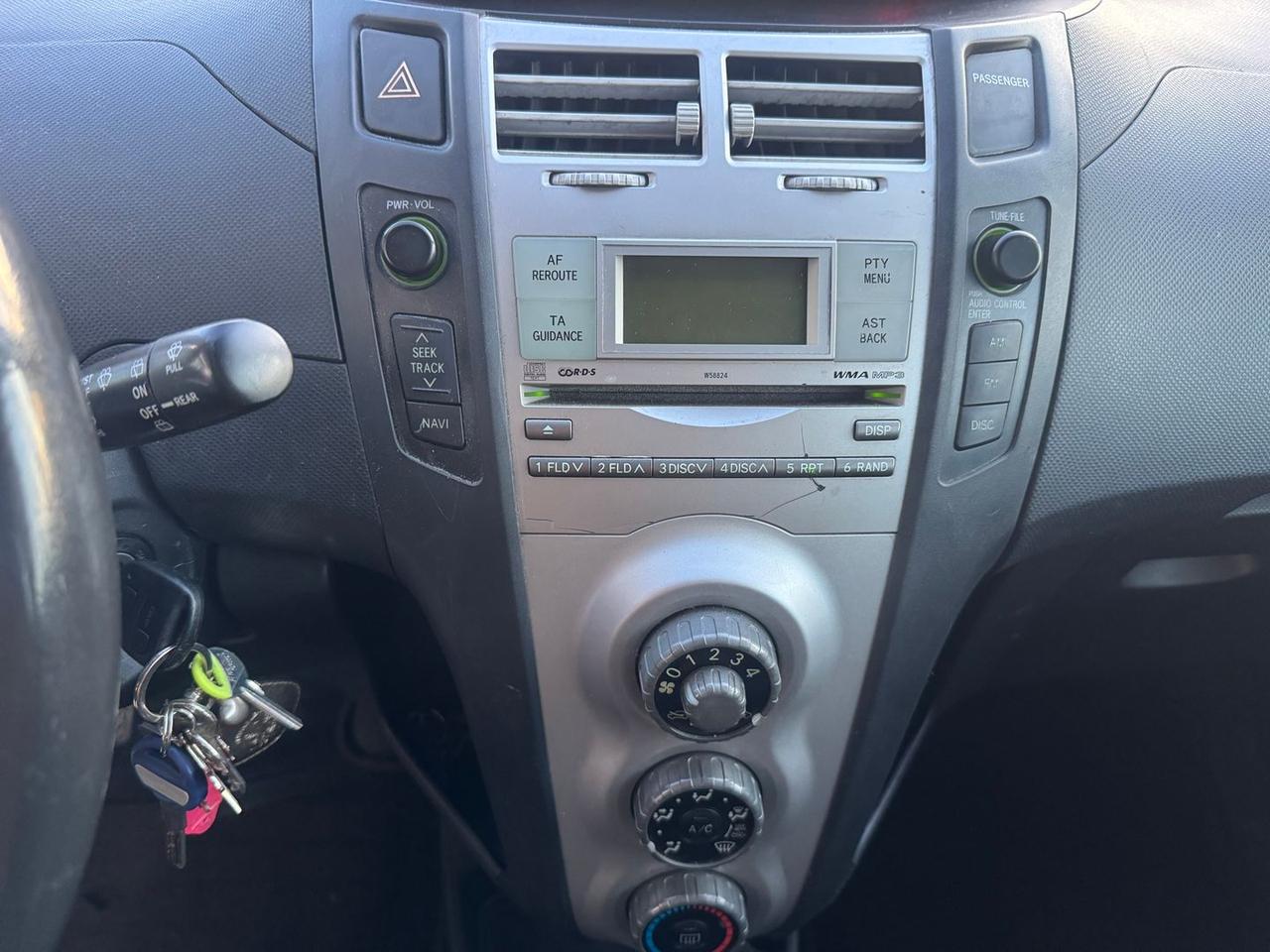 Toyota Yaris 1.0 VVT-i Sol #50407