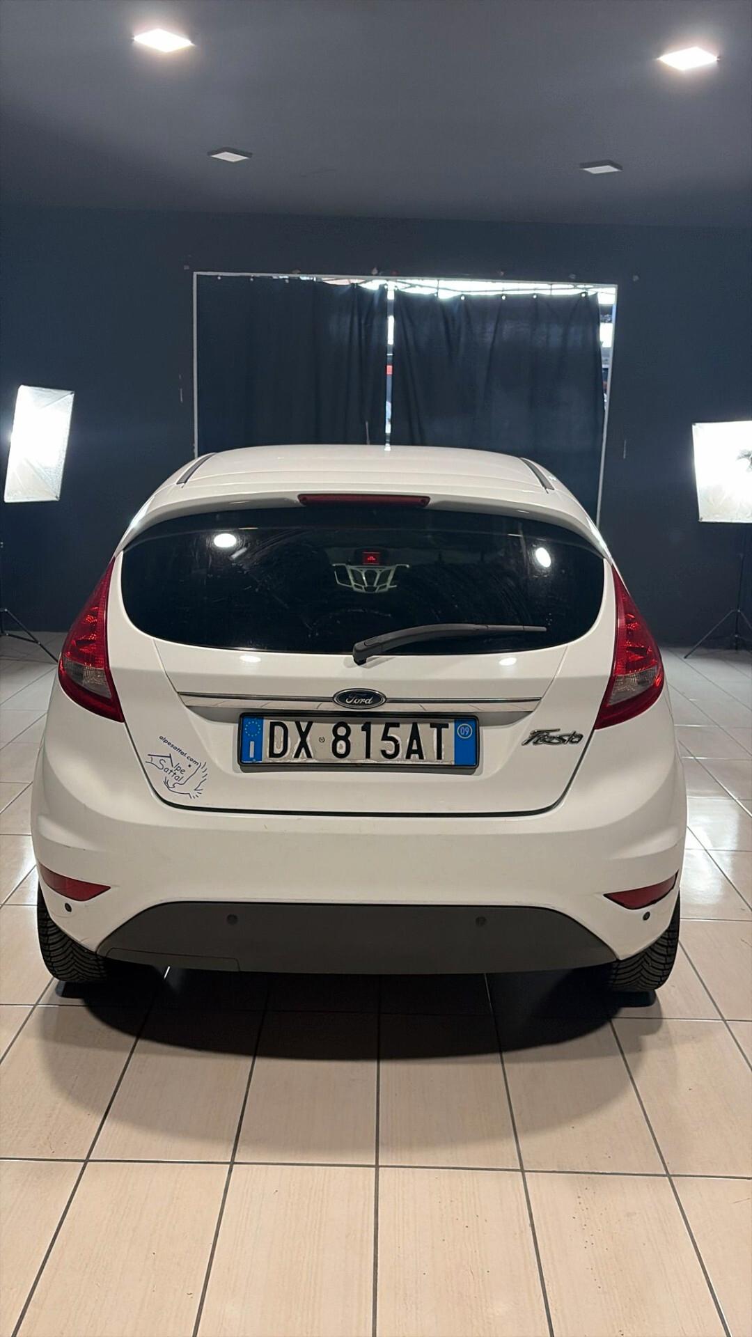 FORD FIESTA DEL 2009 1400 BENZINA / GPL fino al 2030