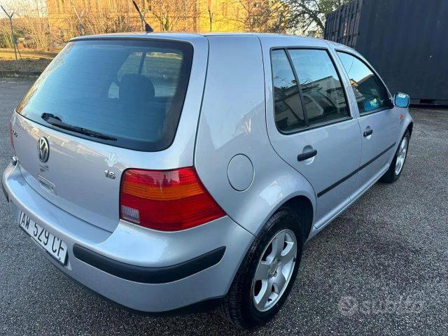 VOLKSWAGEN Golf 1.6 cat 5 porte Highline