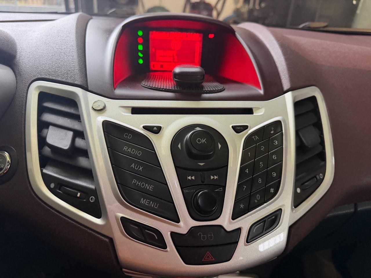 Ford Fiesta 1.6 TDCi 95CV 3porte INDIVIDUAL ST-LINE